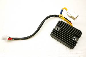 11 Honda Silverwing 600 ABS Regulator Rectifier FSC600A