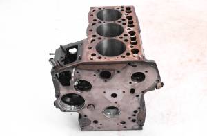 Kubota - 12 Kubota RTV1100 4x4 Crankcase Center Crank Case & Cylinders - Image 3