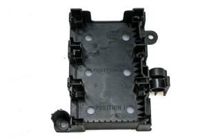 Cub Cadet - 09 Cub Cadet Volunteer 750 4x4 EFI Electrical Relay Cover Tracker 46E - Image 2