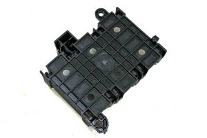 Cub Cadet - 09 Cub Cadet Volunteer 750 4x4 EFI Electrical Relay Cover Tracker 46E - Image 3