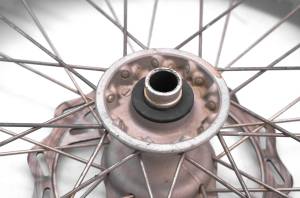 Suzuki - 13 Suzuki RMZ450 Front Wheel Rim Rotor & Tire 80/100-21 - Image 4