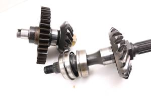 02 Arctic Cat 375 4x4 Transmission Bevel Gears Output Shaft