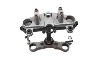 08 Suzuki GS500F Triple Tree Handlebar Clamps