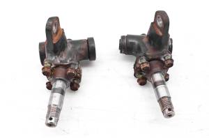 91 Honda Fourtrax 200 Front Spindles Knuckles Left & Right TRX200