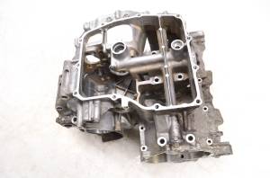 Honda - 99 Honda CBR600F4 Crankcase Center Crank Case & Cylinders - Image 5