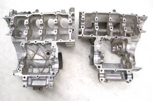 Honda - 99 Honda CBR600F4 Crankcase Center Crank Case & Cylinders - Image 6