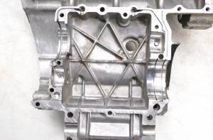 Honda - 99 Honda CBR600F4 Crankcase Center Crank Case & Cylinders - Image 10