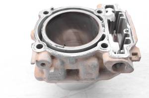 13 Can-Am Commander 1000 Limited 4x4 Rear Cylinder