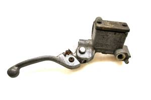 02 Yamaha YZ250F Front Brake Master Cylinder & Lever