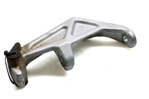 Ski-Doo - 09 Ski-Doo GSX Limited 1200 REV-XR Front Right Spindle Knuckle 120" - Image 2