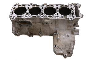 03 Suzuki GSXR600 Crankcase Center Crank Case & Cylinders
