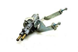 Yamaha - 06 Yamaha YZF R6S Throttle Position Idle Valve - Image 2