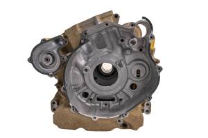 Polaris - 12 Polaris Sportsman 550 Crankcase Center Crank Case - Image 2