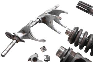 Suzuki - 82 Suzuki GS1100G Transmission Shift Forks & Drum - Image 3