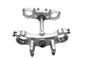 01 Yamaha YZF426F Triple Tree Handlebar Clamps