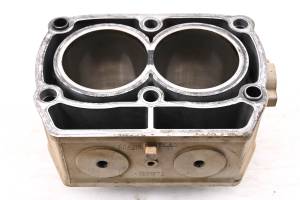 02 Polaris Sportsman 700 4x4 Cylinder