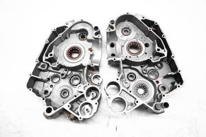 Polaris - 08 Polaris Outlaw 525 IRS Crankcase Center Crank Case - Image 5