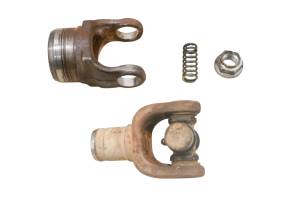 Yamaha - 16 Yamaha YXZ1000R Front Drive Shaft Yokes - Image 1