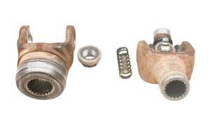 Yamaha - 16 Yamaha YXZ1000R Front Drive Shaft Yokes - Image 3