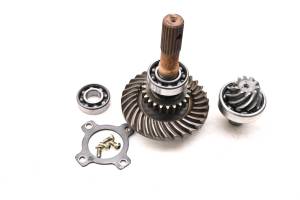 Polaris - 03 Polaris Magnum 330 4x4 Transmission Bevel Gears Output Shaft - Image 3