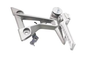 Kawasaki - 16 Kawasaki Ninja 300 Right Rear Foot Rest EX300 - Image 2