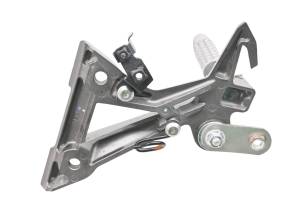 Kawasaki - 16 Kawasaki Ninja 300 Right Rear Foot Rest EX300 - Image 3