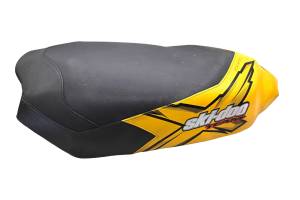 10 Ski-Doo Renegade X 800R E-Tec Seat 137"