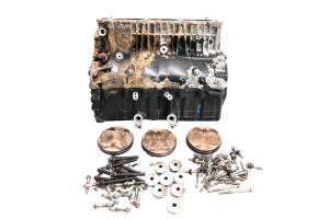 20 Sea-Doo GTI STD Crankcase Center Crank Case & Cylinders Pistons