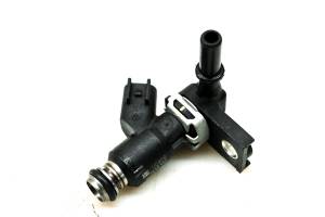 CF-Moto - 21 CFMoto ZForce 800 EX 4x4 Fuel Injector & Right Cap - Image 3
