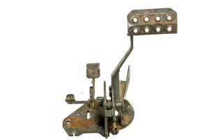 06 Yamaha Rhino 660 4x4 Gas Throttle & Brake Pedal Assembly YXR660F