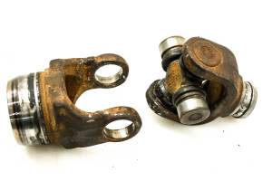 Yamaha - 06 Yamaha Rhino 660 4x4 Front Drive Shaft Yolk YXR660F - Image 2