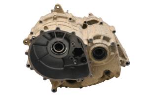 Yamaha - 19 Yamaha YXZ1000R SS Transmission Gear Case Housing - Image 3