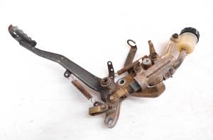 05 Yamaha Grizzly 660 4x4 Rear Brake Master Cylinder & Pedal YFM660F