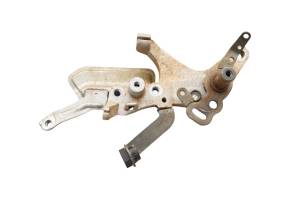 Yamaha - 02 Yamaha Grizzly 660 4x4 Brake Pedal Bracket Mount YFM660F - Image 1