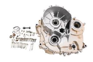 Yamaha - 18 Yamaha YXZ1000R EPS SS Transmission Gear Case Housing - Image 2