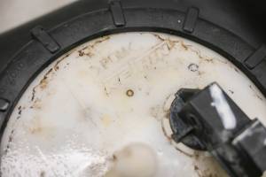 Suzuki - 08 Suzuki King Quad 450 4x4 Axi Gas Tank & Fuel Pump LTA450X - Image 4