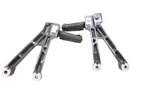 KTM - 23 KTM 390 RC Foot Pegs - Image 2
