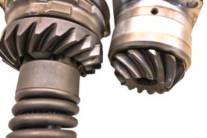 Kawasaki - 02 Kawasaki Prairie 650 4x4 Transmission Bevel Gears Output Shaft KVF650 - Image 2