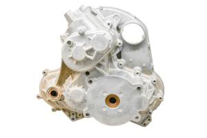 Polaris - 23 Polaris Sportsman 850 Ultimate Trail Transmission Gear Case Housing - Image 1