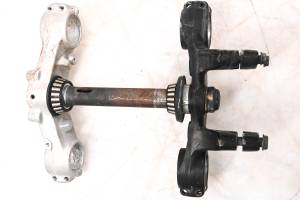 Suzuki - 93 Suzuki DR250SEP Triple Tree Handlebar Clamps - Image 3