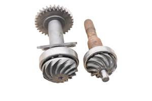 06 Polaris Hawkeye 300 4x4 Transmission Bevel Gears Output Shaft
