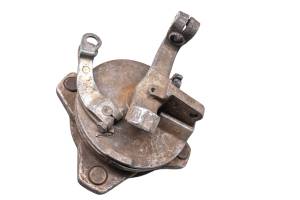 Yamaha - 00 Yamaha Blaster 200 2x4 Front Right Brake Drum & Knuckle Assembly YSF200 - Image 2