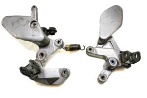 Yamaha - 06 Yamaha YZF600R Front Foot Peg Foot Rest Mounting Brackets - Image 2