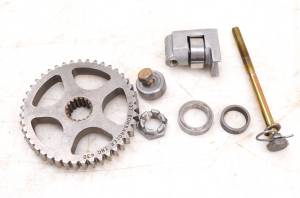 05 Ski-Doo GSX 500SS Chain Case Gear & Tensioner 121"