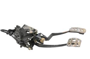 Yamaha - 19 Yamaha YXZ1000R SS Gas Brake Pedal Assembly - Image 2