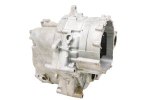 Yamaha - 16 Yamaha YXZ1000R Transmission Gear Case Housing - Image 2