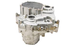 Yamaha - 16 Yamaha YXZ1000R Transmission Gear Case Housing - Image 5