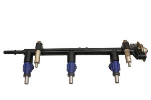 17 Yamaha YXZ1000R SS Fuel Injectors & Rail