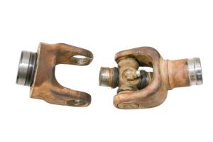 16 Yamaha YXZ1000R Middle Drive Shaft Yokes