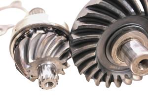 Polaris - 99 Polaris Scrambler 500 4x4 Transmission Bevel Gears Output Snorkel Shaft - Image 4